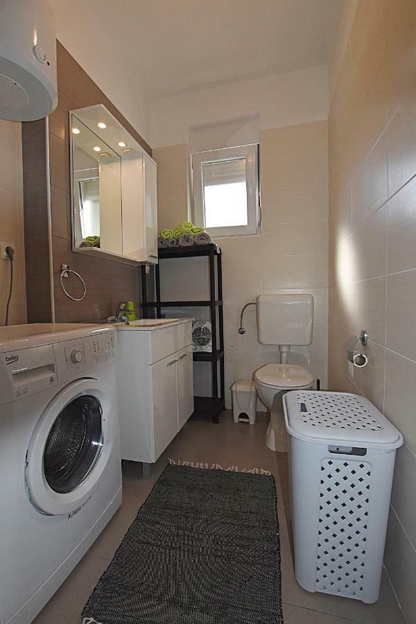 Apartamento Marine Sukošan Exterior foto
